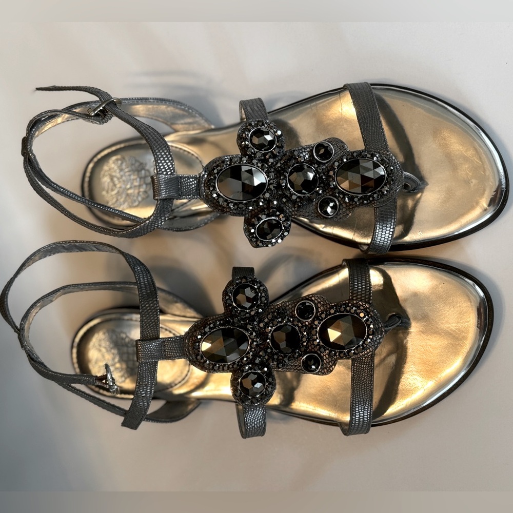 VINCE CAMUTO STORM/SILVER LUXURY LIZARD. STYLE: VC-ABEY 8 1/2M